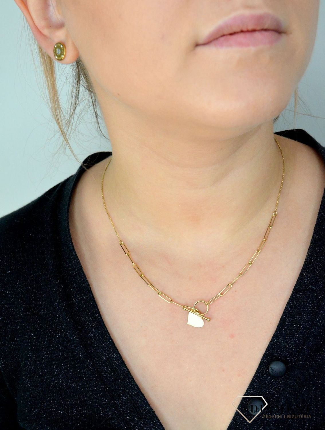 Złoty naszyjnik dwa łańcuszki modne zapięcie z wiszącym sercem NA 2997.jpg